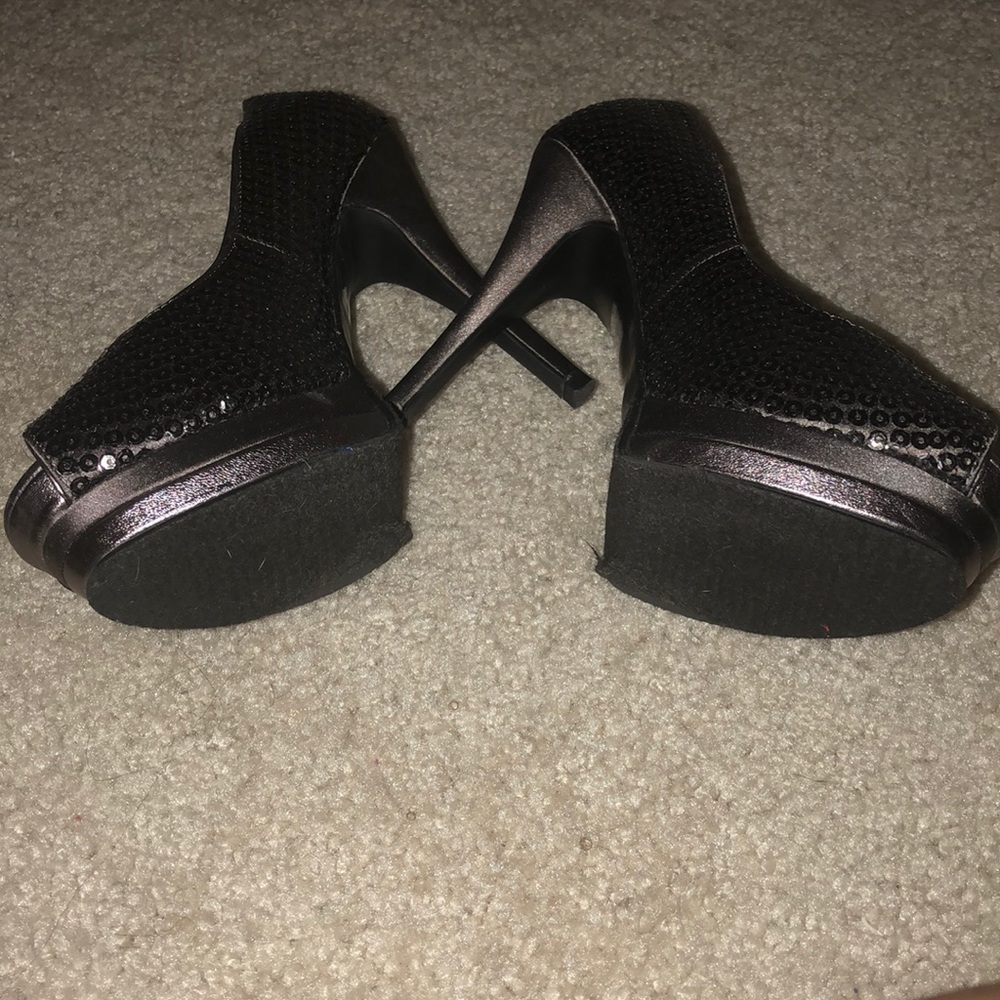 Grey Sequence High Heels - image 3